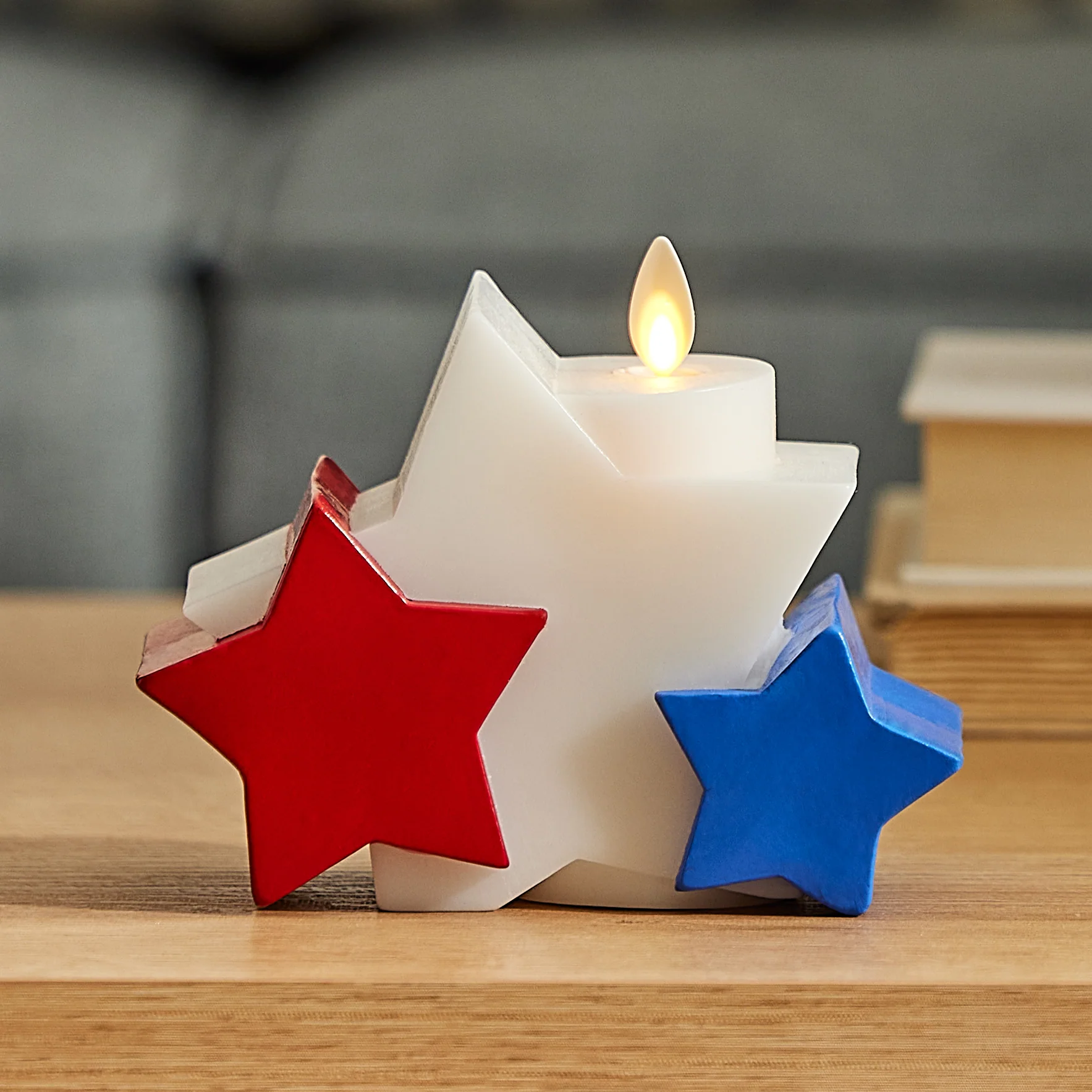 Bright White Liberty Stars Flameless Candle - Image 8
