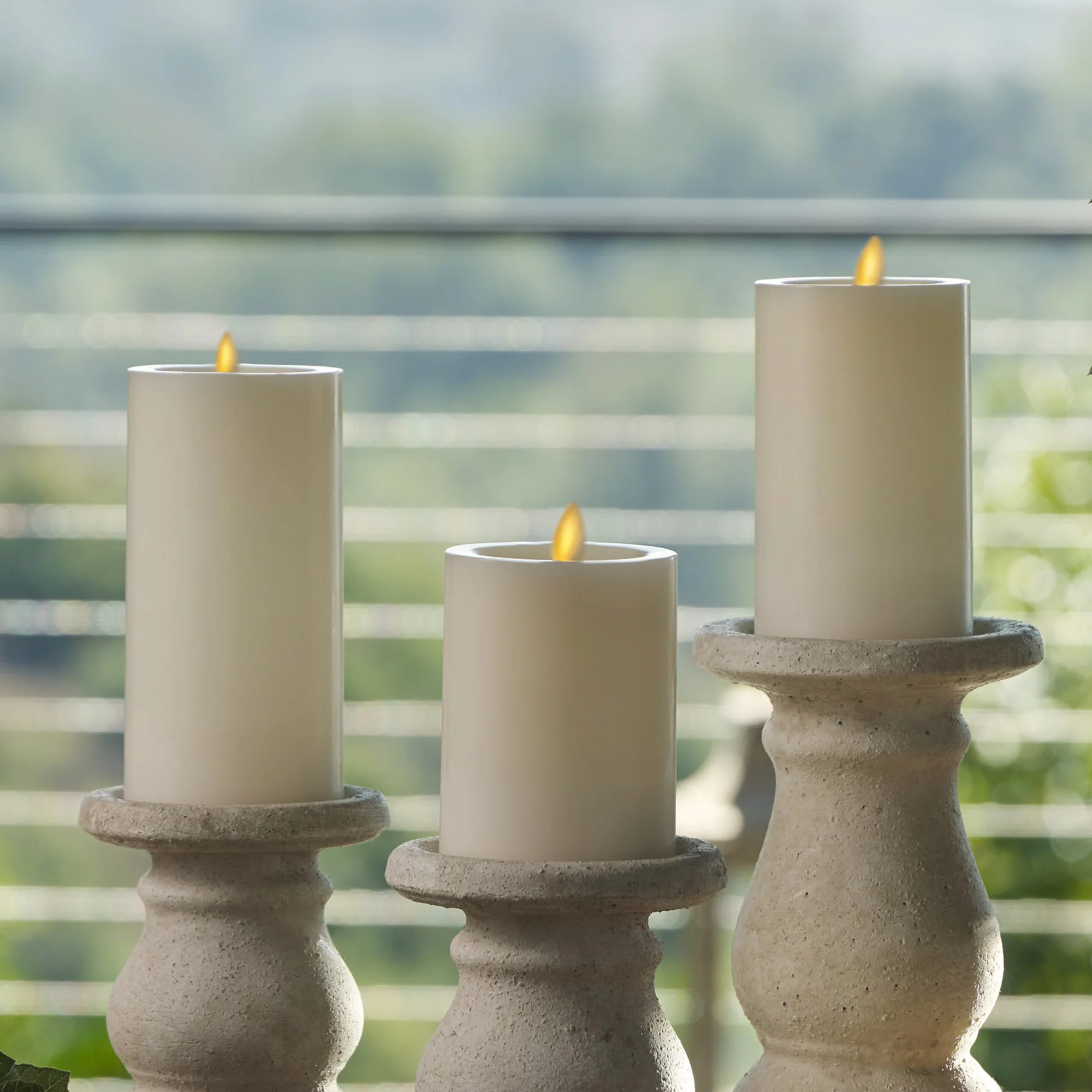 Pearl Ivory Flameless Candle Pillar - Recessed Top