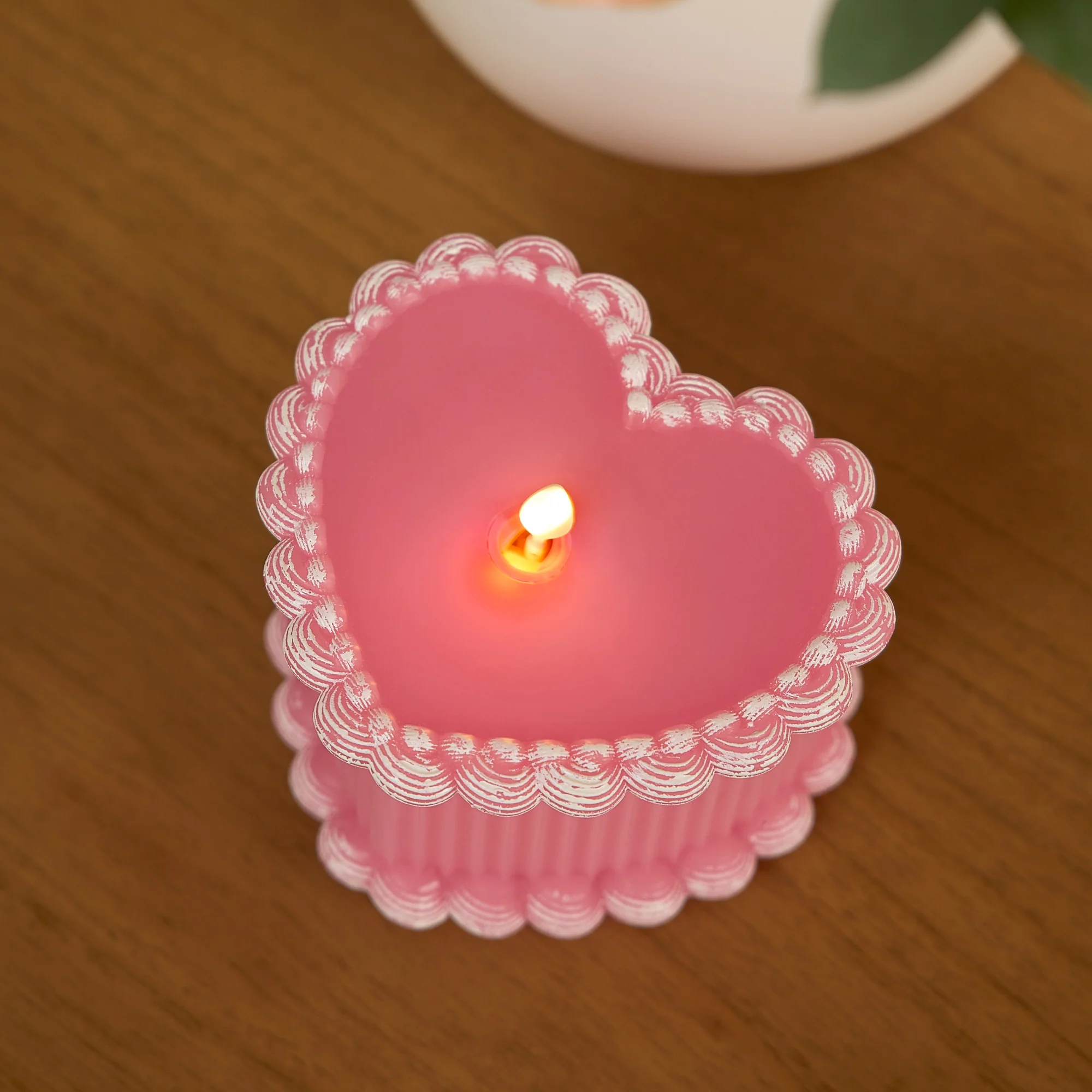 Sweet Pink Heart Cake - Image 3